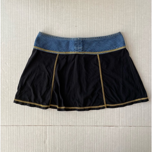 VINTAGE RARE Y2K Diesel Low Waist Mini Skirt Size 28 - Picture 7 of 8